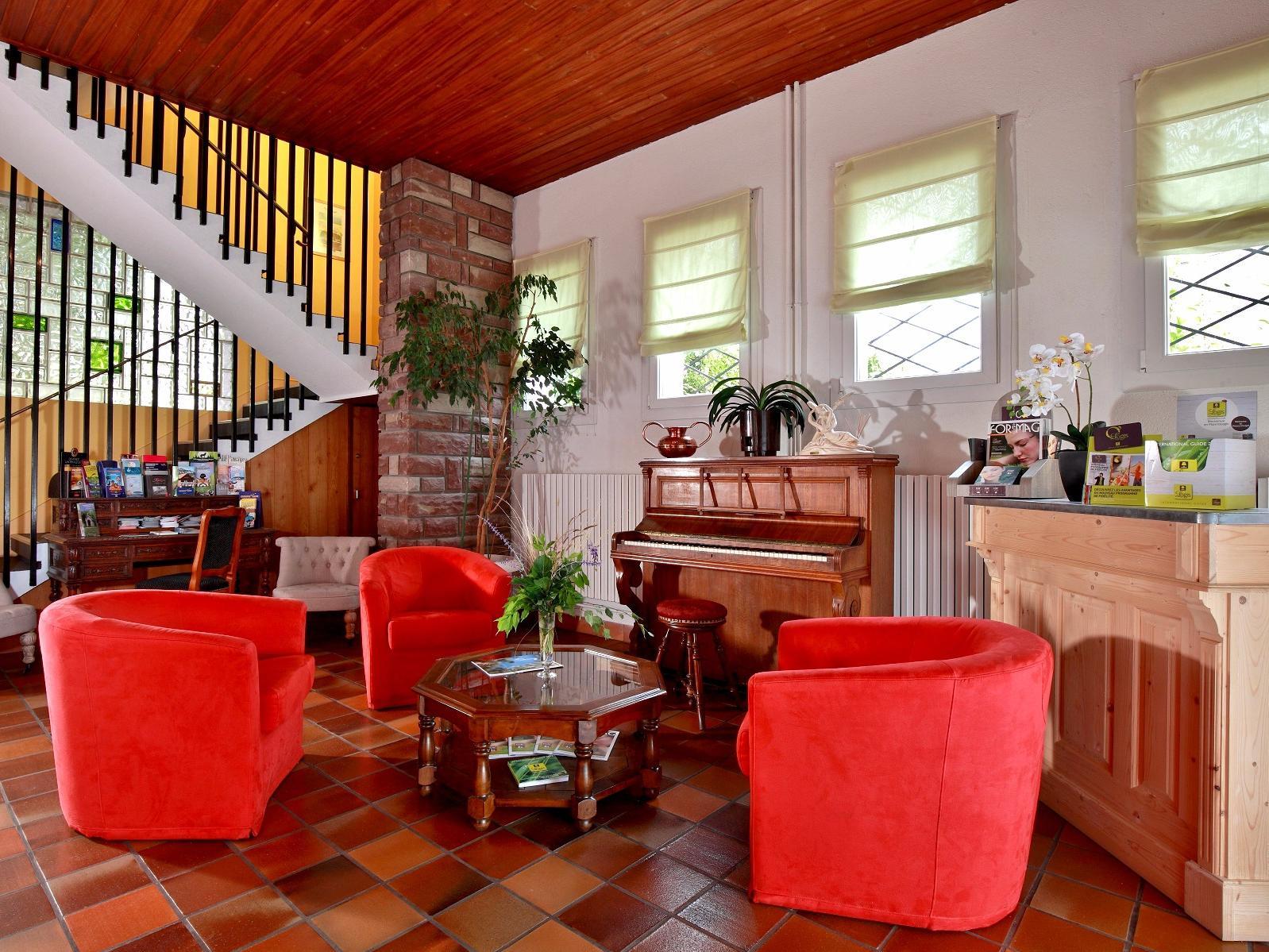 Logis Hotel & Restaurant Des Lacs Celles-sur-Plaine Ngoại thất bức ảnh
