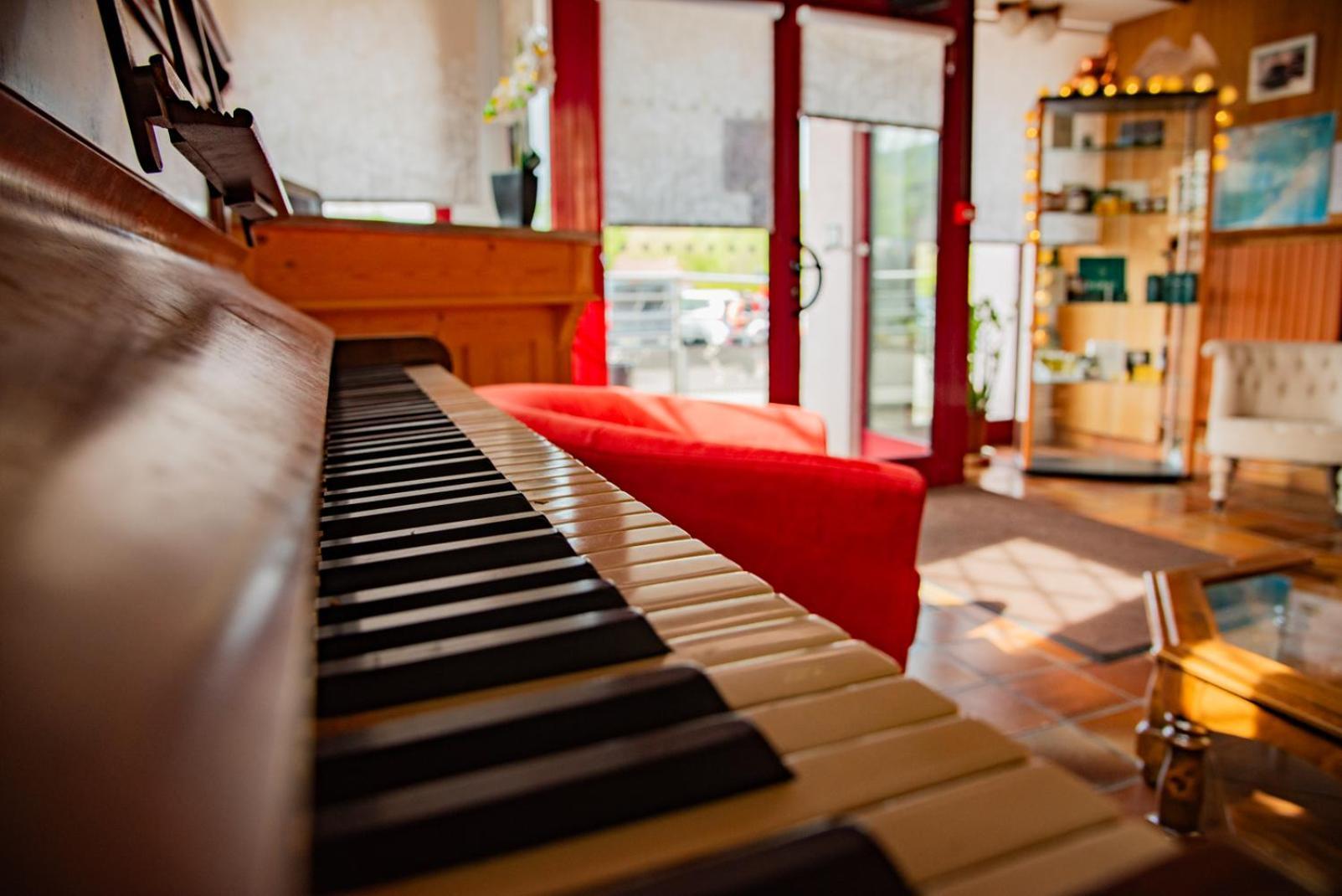 Logis Hotel & Restaurant Des Lacs Celles-sur-Plaine Ngoại thất bức ảnh